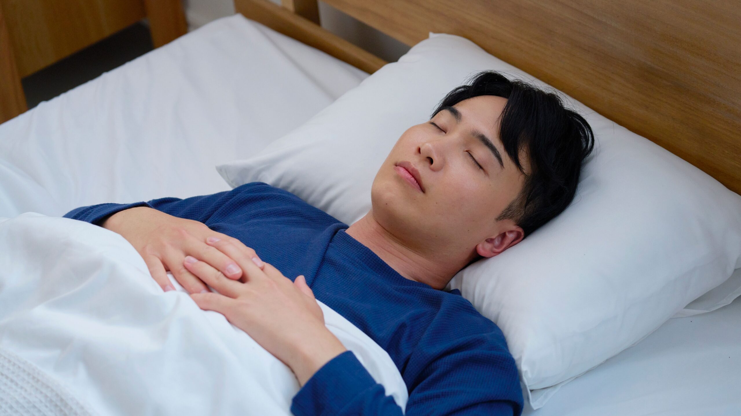 Transitional Sleeping_ How to Train Your Body to Go From Side Sleeping to Back Sleeping Transitional Sleeping_ How to Train Your Body to Go From Side Sleeping to Back Sleeping